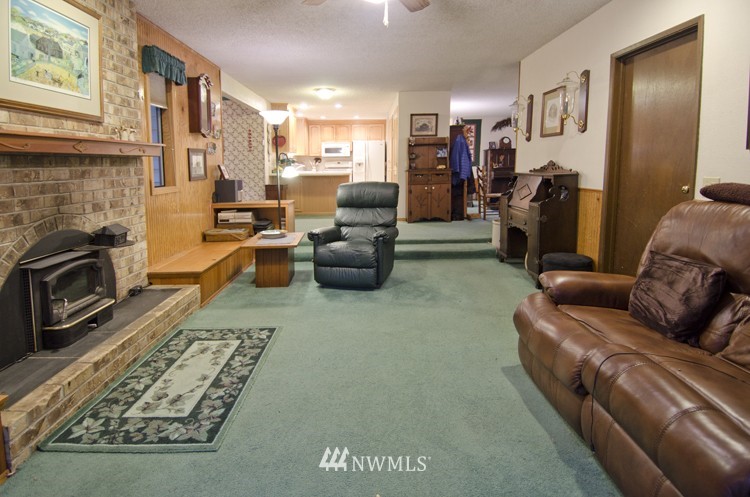 3212 223rd Place Southeast Bothell, WA 98021 - Photo 4 of 12