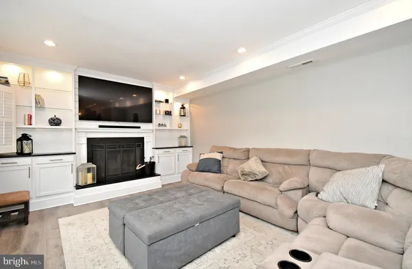 $875,000 | 1207 Madison Drive, Yardley, PA 19067