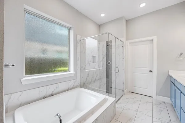 $3,000 | 9403 Windward Bluff Way, Tomball, TX 77375