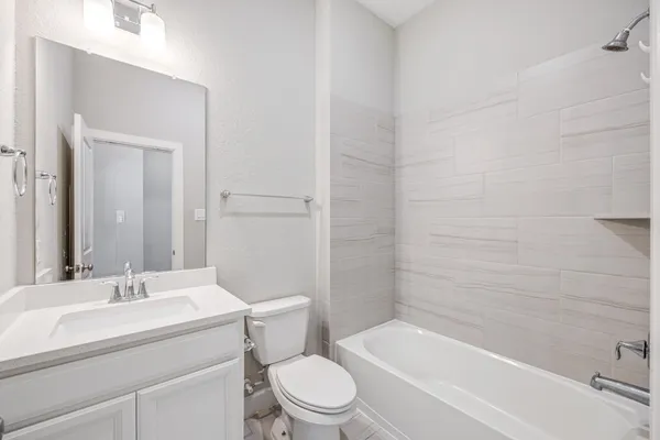 $3,000 | 9403 Windward Bluff Way, Tomball, TX 77375