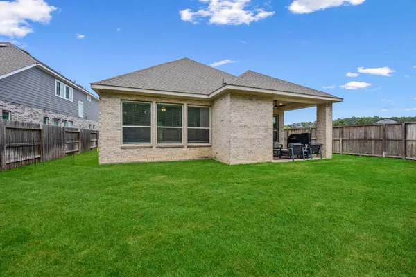 $3,000 | 9403 Windward Bluff Way, Tomball, TX 77375