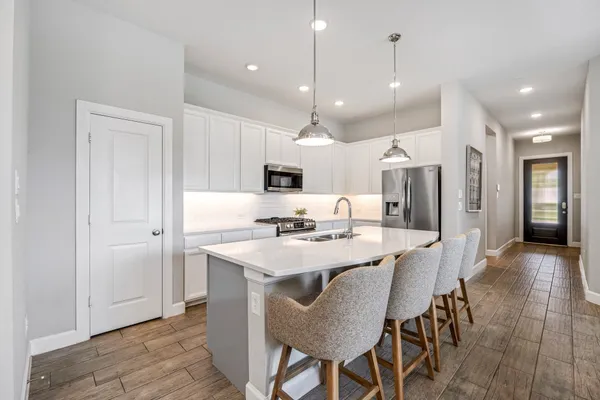 $3,000 | 9403 Windward Bluff Way, Tomball, TX 77375