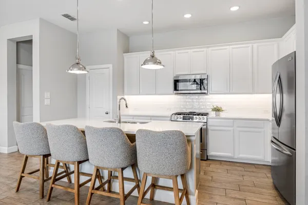 $3,000 | 9403 Windward Bluff Way, Tomball, TX 77375