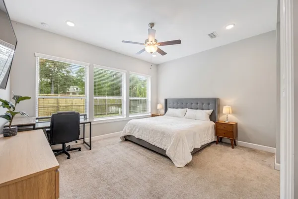 $3,000 | 9403 Windward Bluff Way, Tomball, TX 77375