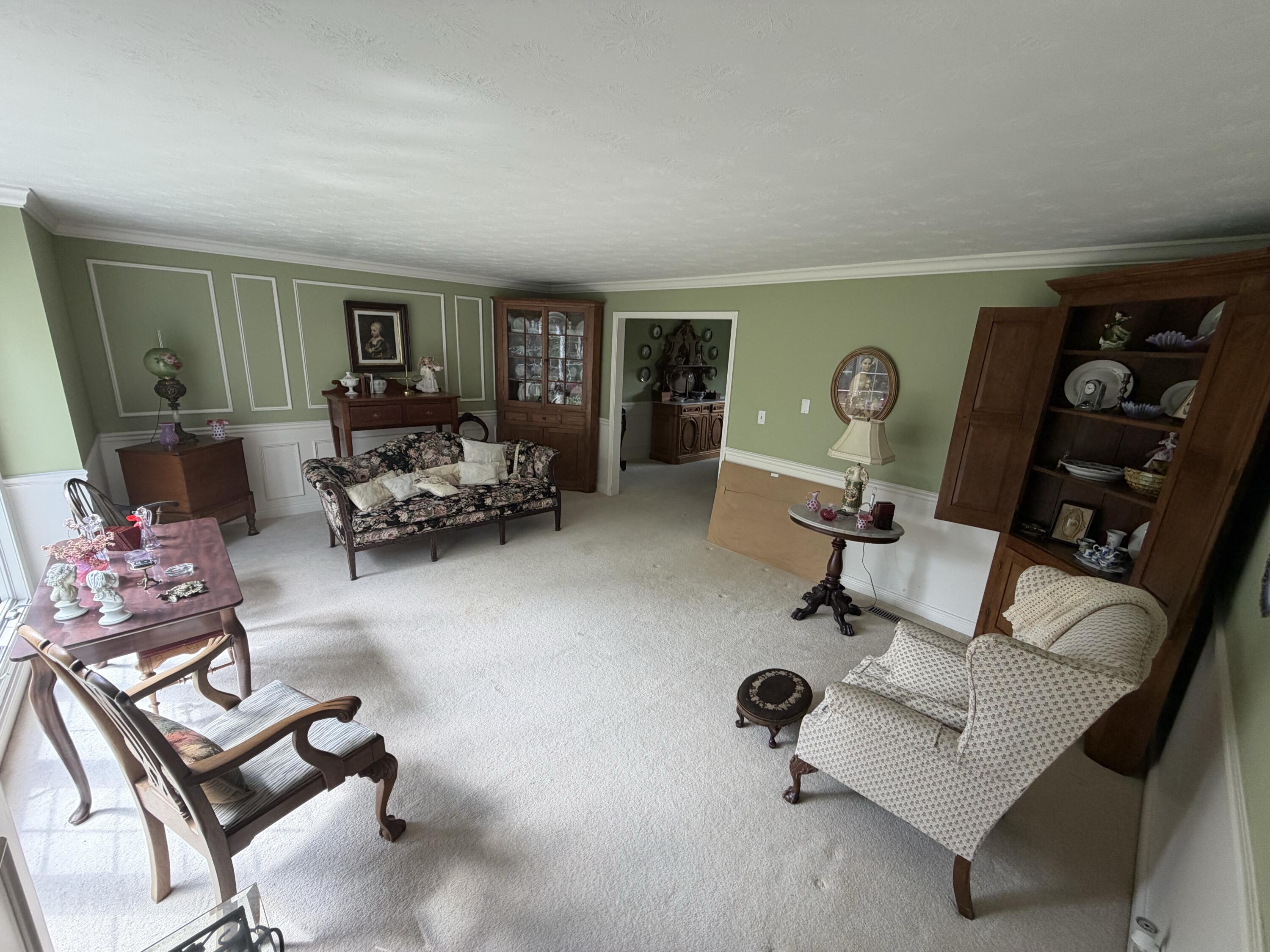 945 Krebs Station Road Paducah, KY 42003 - Photo 5 of 46 LIVING ROOM FROM FOYER