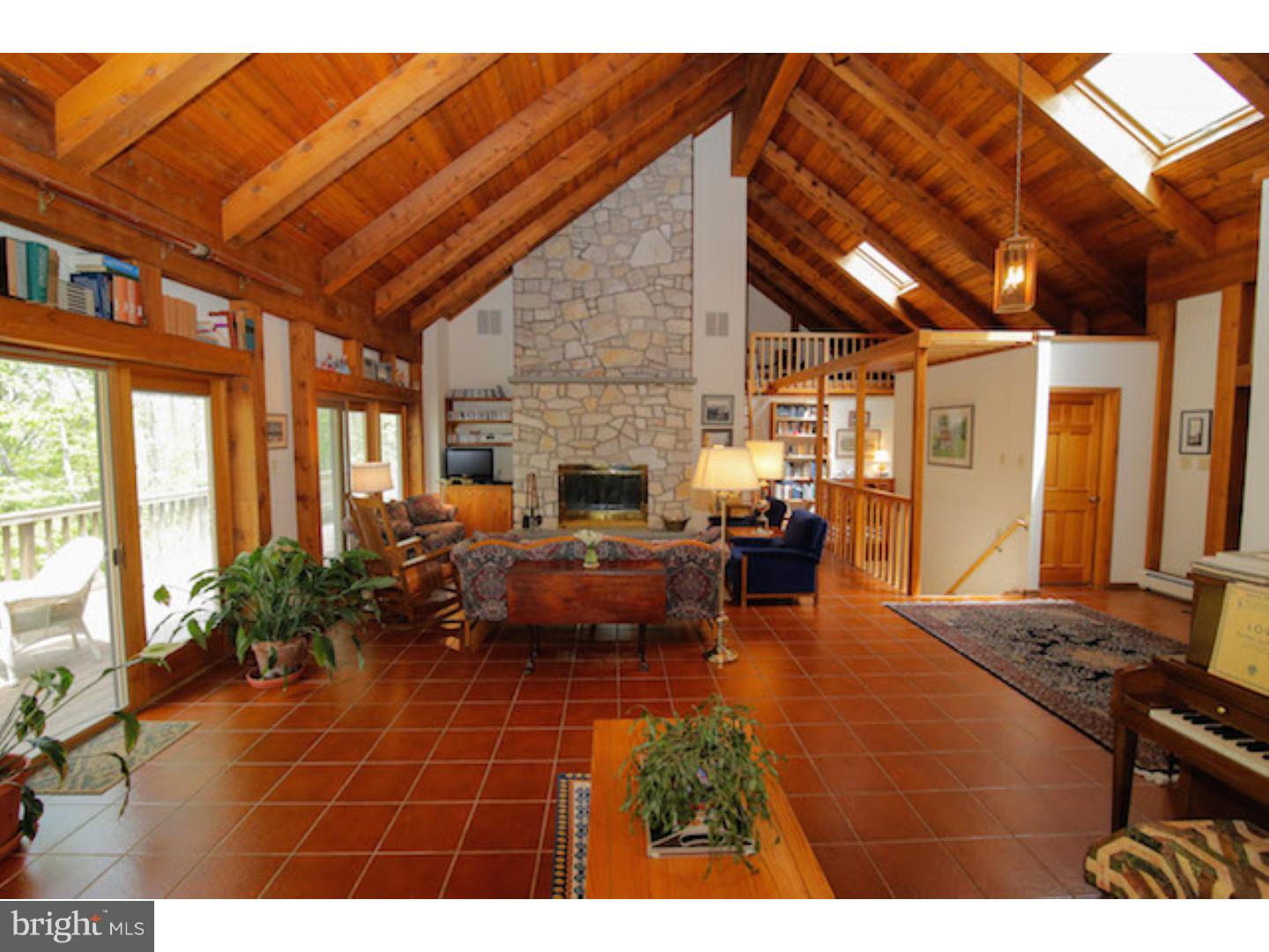 3063 Distillery Road Fogelsville, PA 18051 - Photo 3 of 25 Gallery Image 3