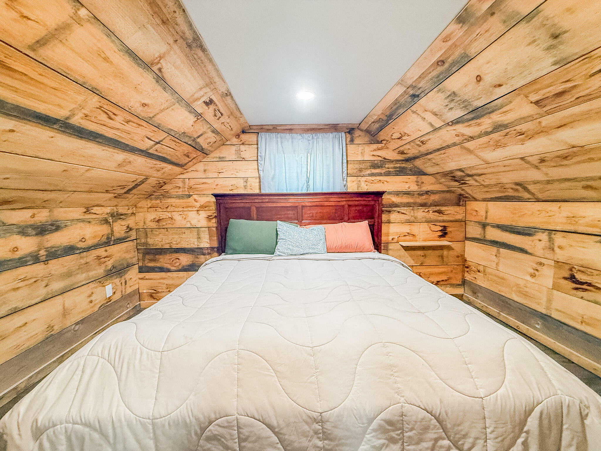 961-967 Newbury Neck Road Surry, ME 04684 - Photo 45 of 59 Bedroom in apartment