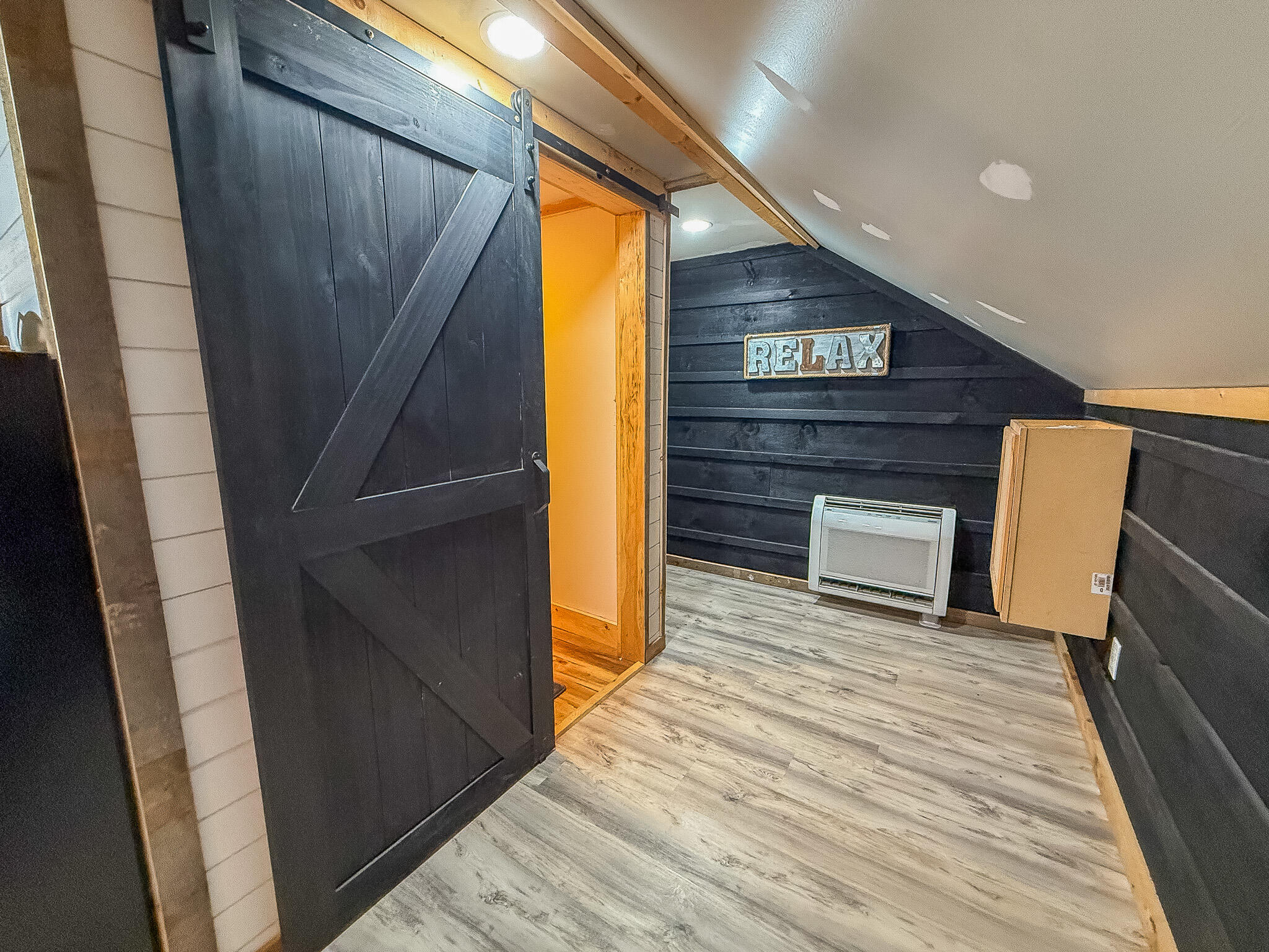 961-967 Newbury Neck Road Surry, ME 04684 - Photo 46 of 59 Entry to apartment