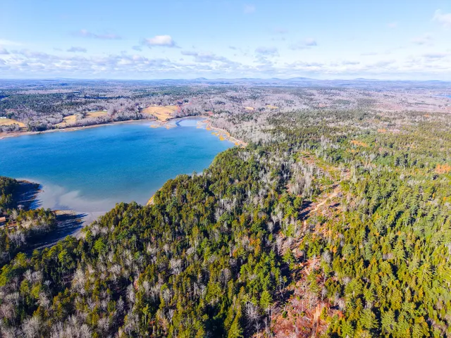 $869,000 | 961-967 Newbury Neck Road, Surry, ME 04684