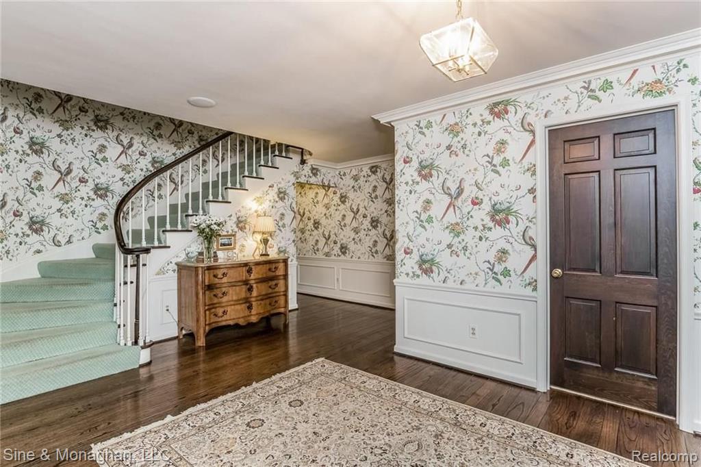 157 Kenwood Road Grosse Pointe Farms, MI 48236 - Photo 7 of 84