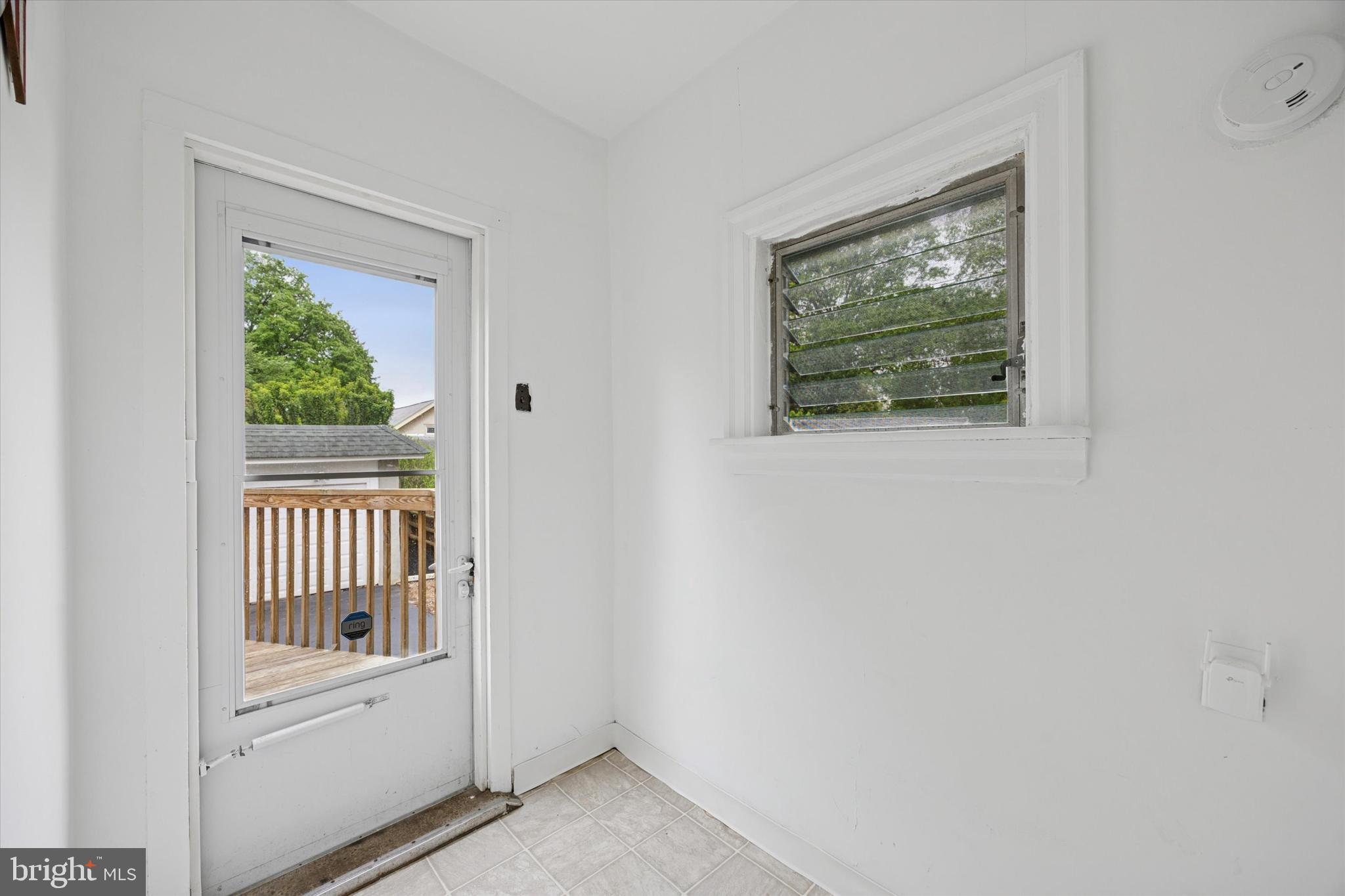 245 Sagamore Road Havertown, PA 19083 - Photo 13 of 31 an empty room with windows