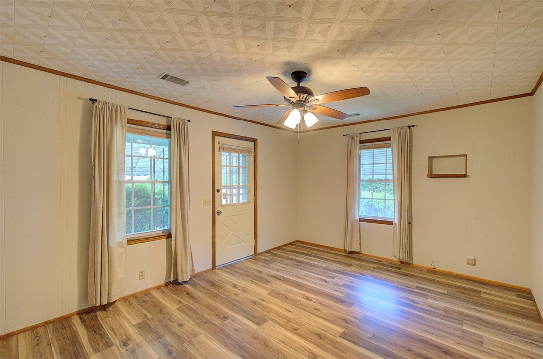 5064 Keowee School Road Seneca, SC 29672 - Photo 10 of 49 Bright and airy room featuring durable flooring and ample natural light.