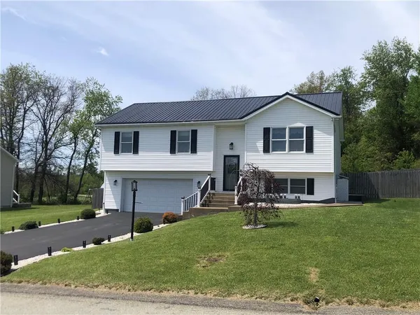 $319,900 | 534 Madison Drive, Smithfield, PA 15478