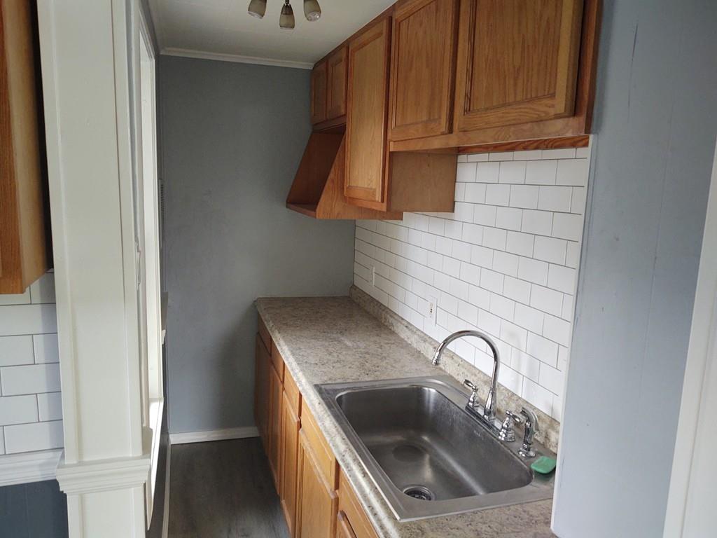 26 Duxbury Road Worcester, MA 01605 - Photo 10 of 22 Gallery Image 10