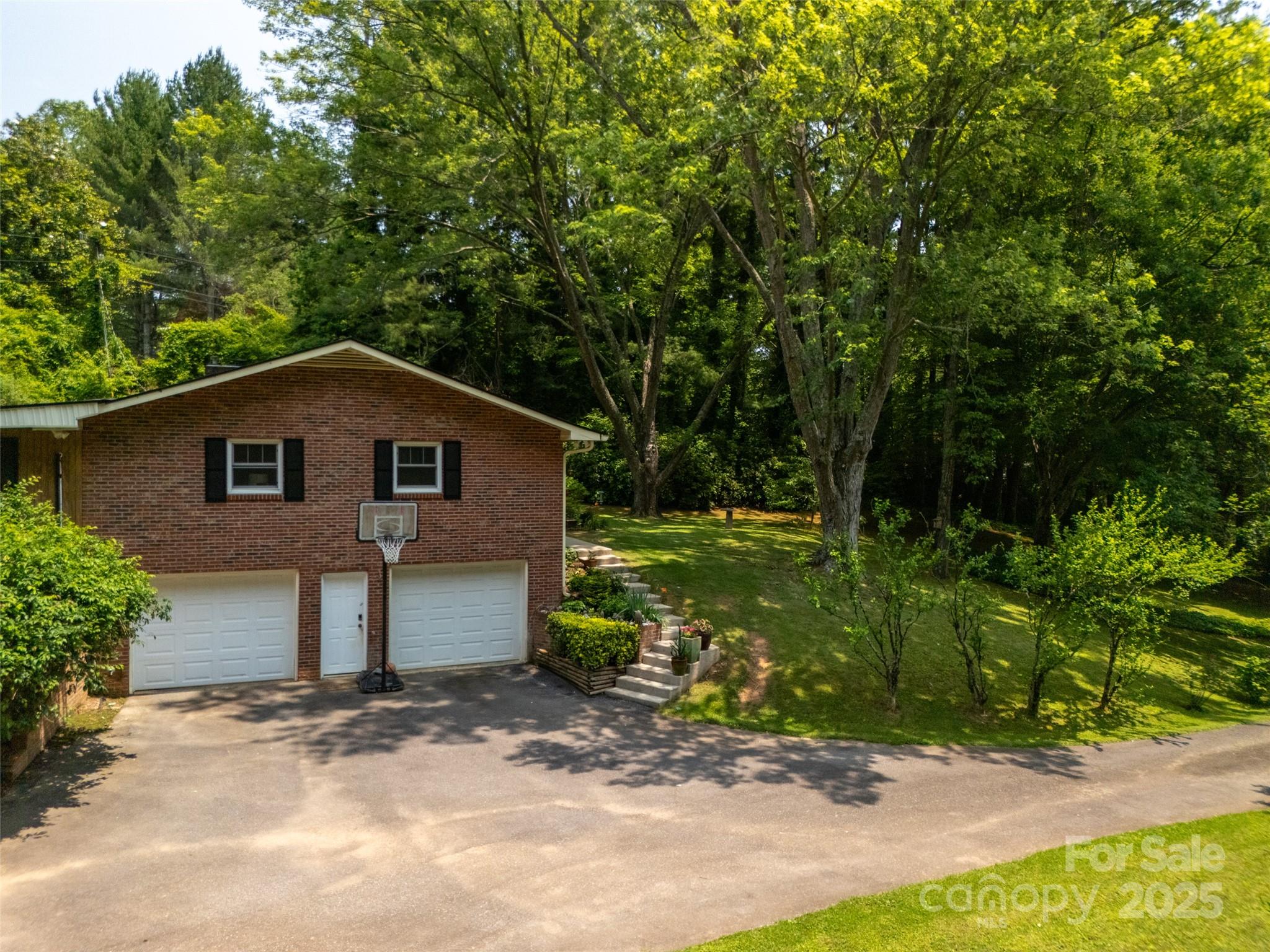 26 Melton Road Candler, NC 28715 - Photo 26 of 44 Gallery Image 26