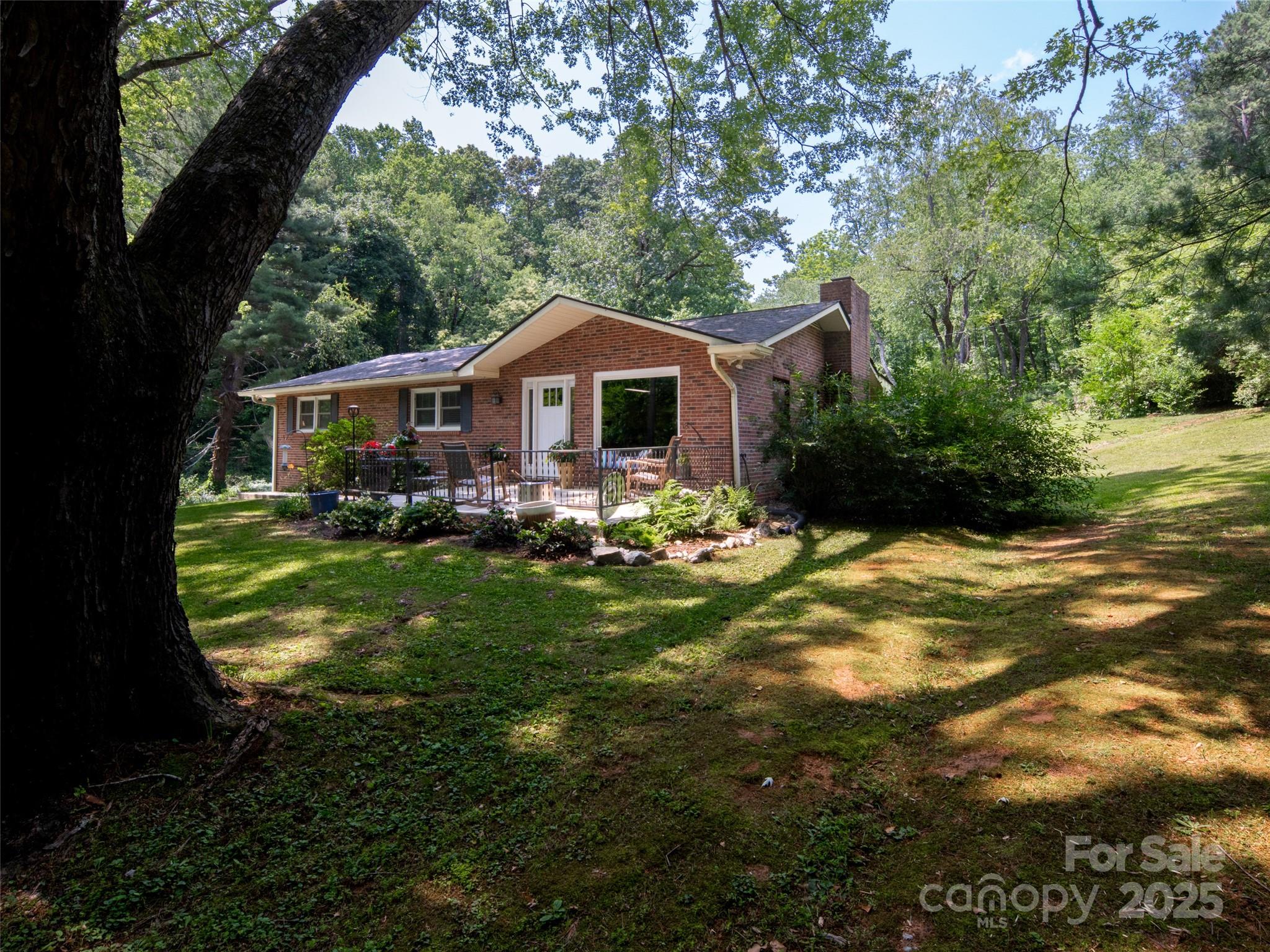 26 Melton Road Candler, NC 28715 - Photo 3 of 44 Gallery Image 3