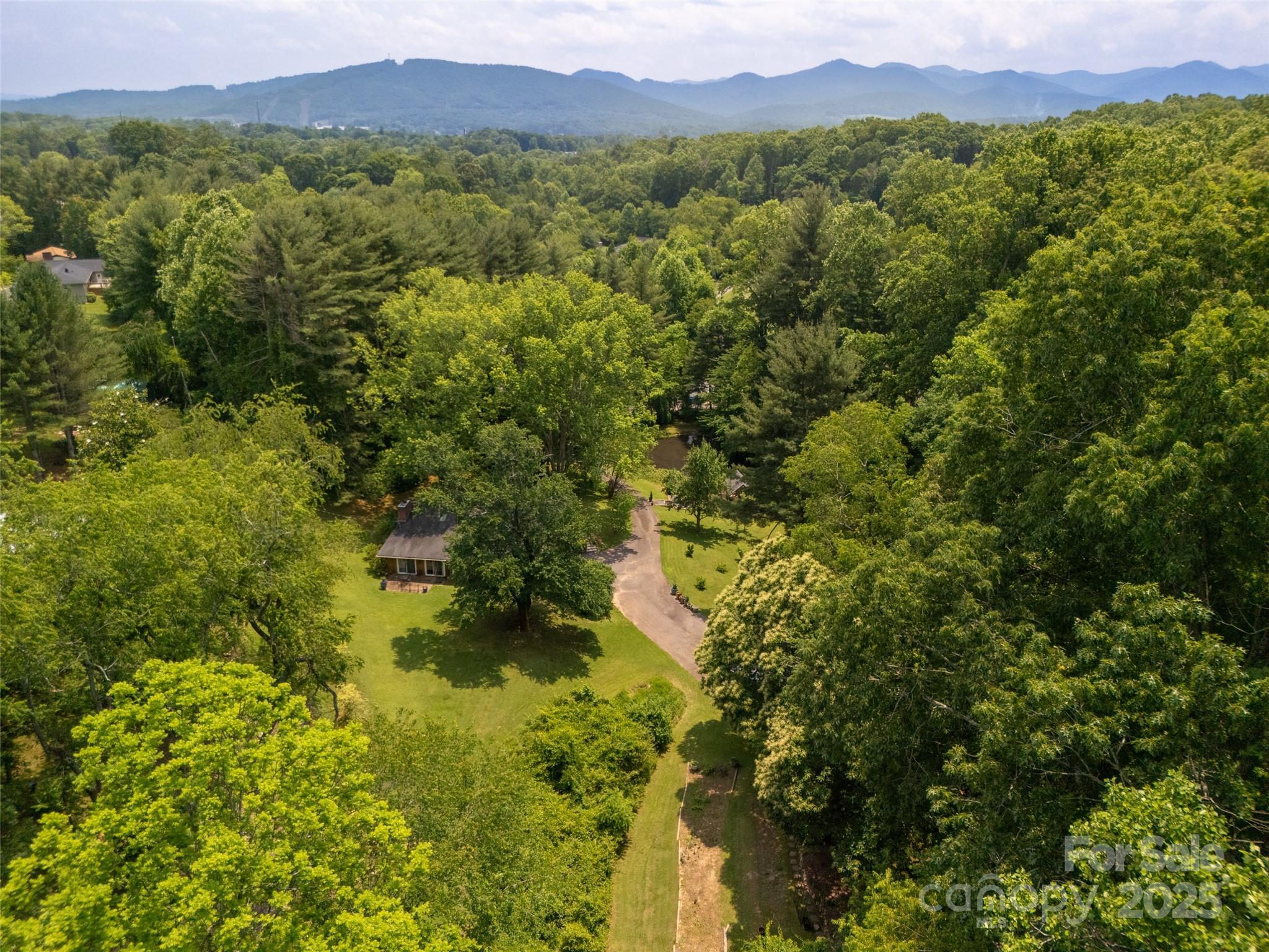 26 Melton Road Candler, NC 28715 - Photo 33 of 44 Gallery Image 33