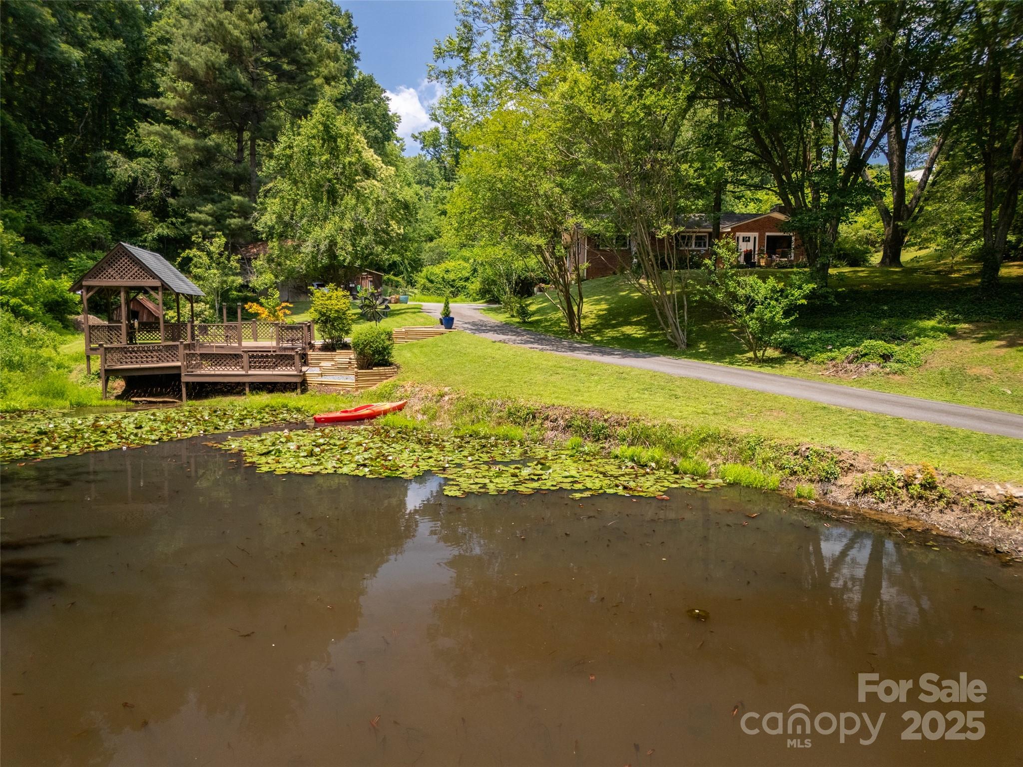 26 Melton Road Candler, NC 28715 - Photo 36 of 44 Gallery Image 36