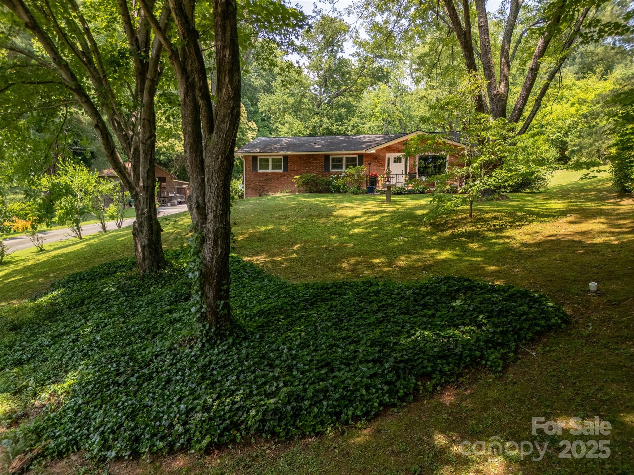 26 Melton Road Candler, NC 28715 - Photo 37 of 44 Gallery Image 37