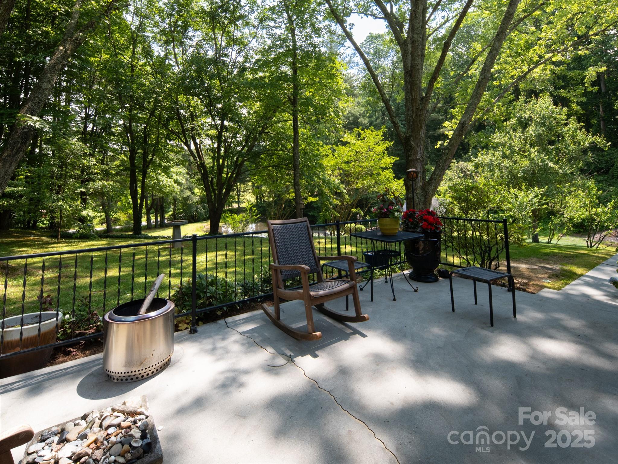 26 Melton Road Candler, NC 28715 - Photo 4 of 44 Gallery Image 4
