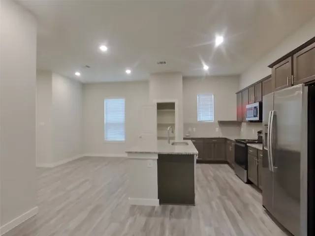 $2,579 | 9835 Willow Creek, Unit 223, Tomball, TX 77375