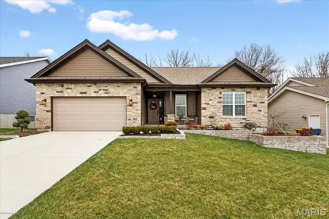 $450,000 | 3005 Koch Lane, Washington, MO 63090