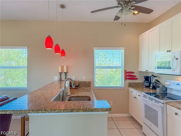 $999,999 | 4511-4501 Schooner Drive, Upper Captiva, FL 33924