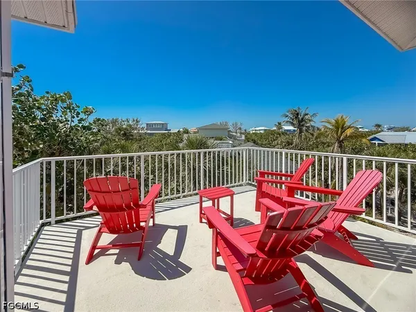 $999,999 | 4511-4501 Schooner Drive, Upper Captiva, FL 33924