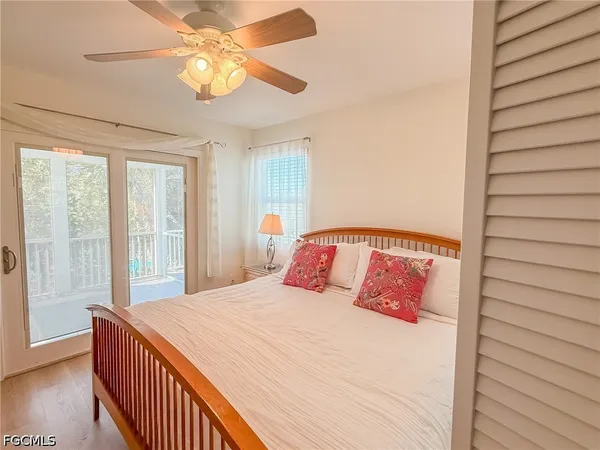 $999,999 | 4511-4501 Schooner Drive, Upper Captiva, FL 33924