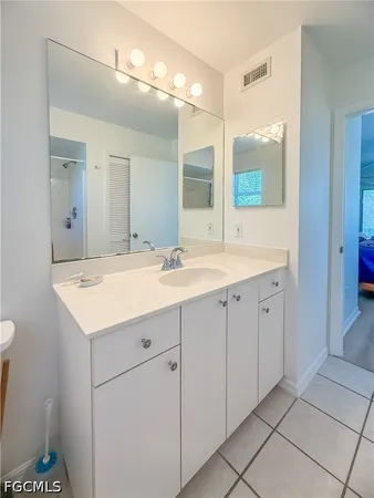 $999,999 | 4511-4501 Schooner Drive, Upper Captiva, FL 33924