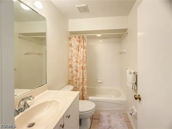 $999,999 | 4511-4501 Schooner Drive, Upper Captiva, FL 33924