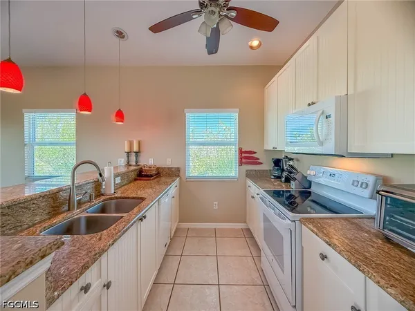 $999,999 | 4511-4501 Schooner Drive, Upper Captiva, FL 33924