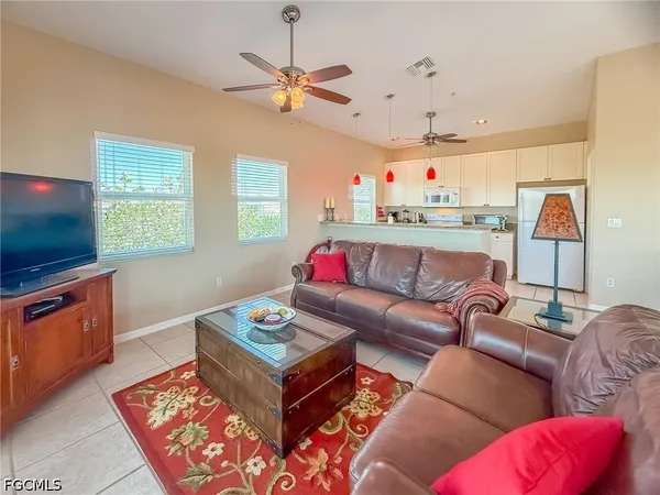 $999,999 | 4511-4501 Schooner Drive, Upper Captiva, FL 33924