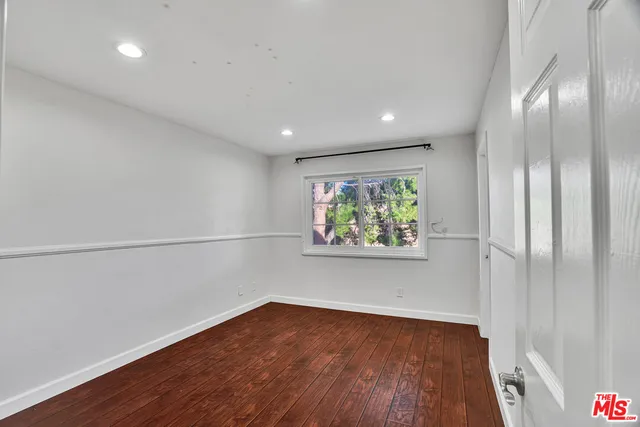 $1,150,000 | 11158 Newcastle Avenue, Granada Hills, CA 91344