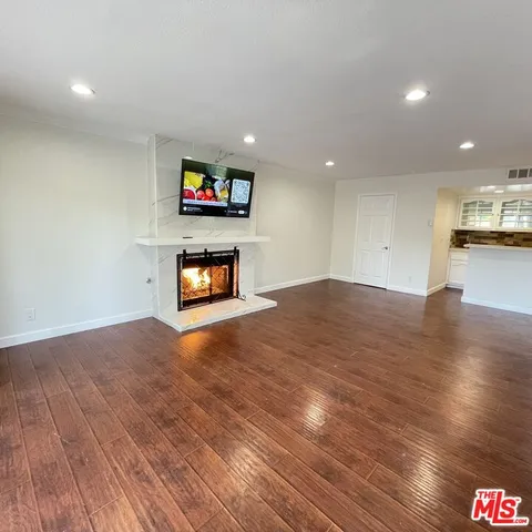 $1,150,000 | 11158 Newcastle Avenue, Granada Hills, CA 91344