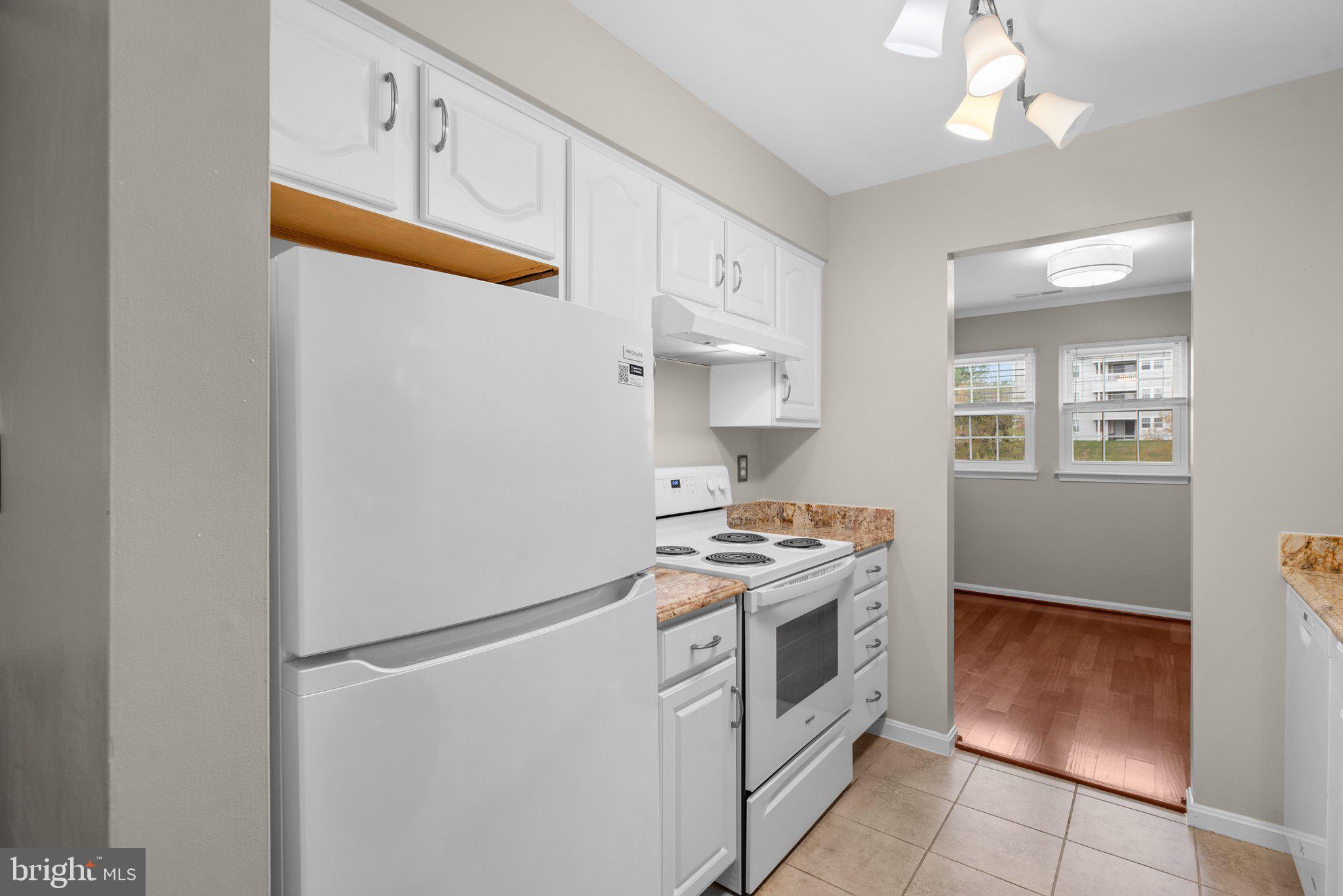 8489 Falls Run Road, Unit L Ellicott City, MD 21043 - Photo 15 of 36 Gallery Image 15