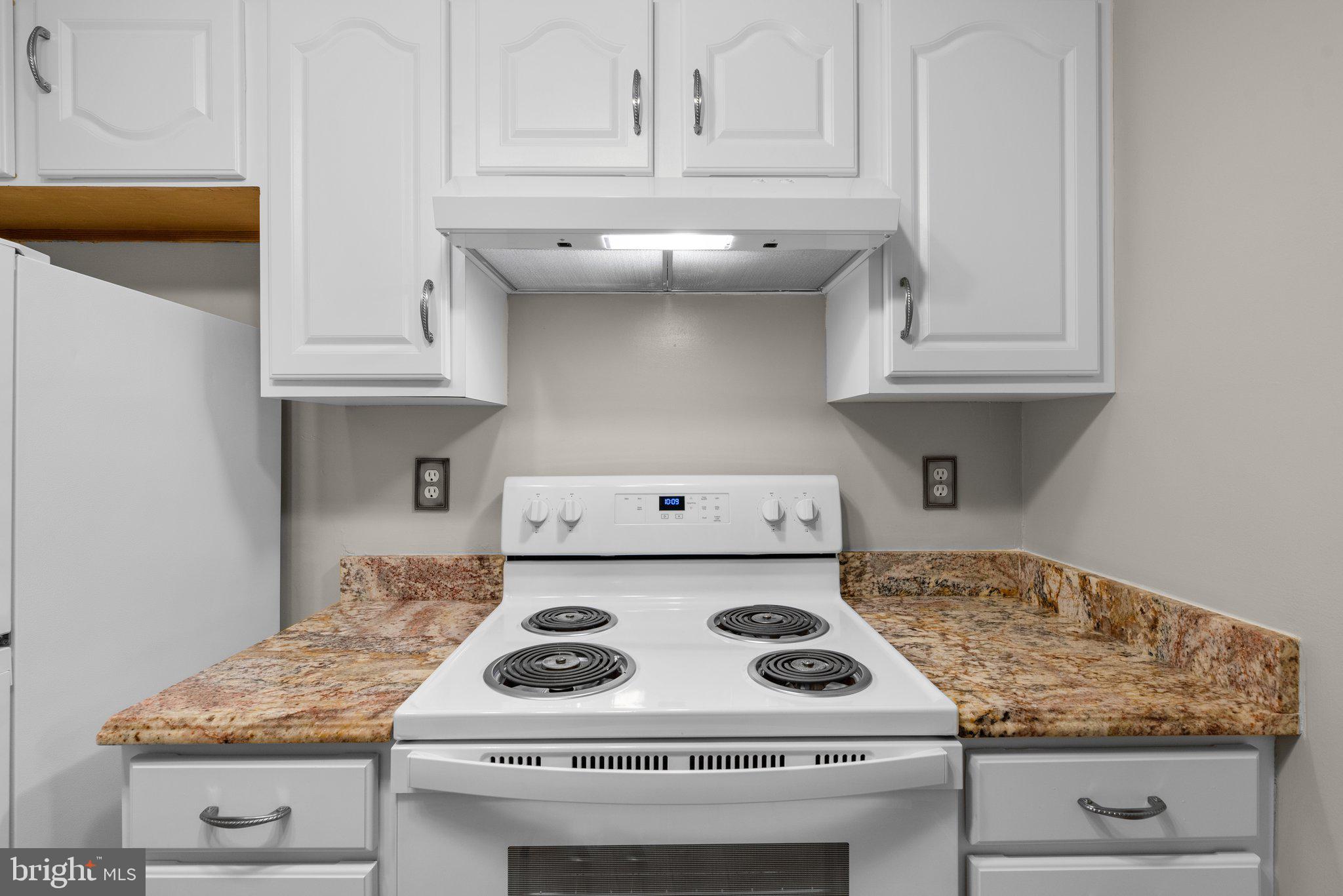8489 Falls Run Road, Unit L Ellicott City, MD 21043 - Photo 16 of 36 Gallery Image 16