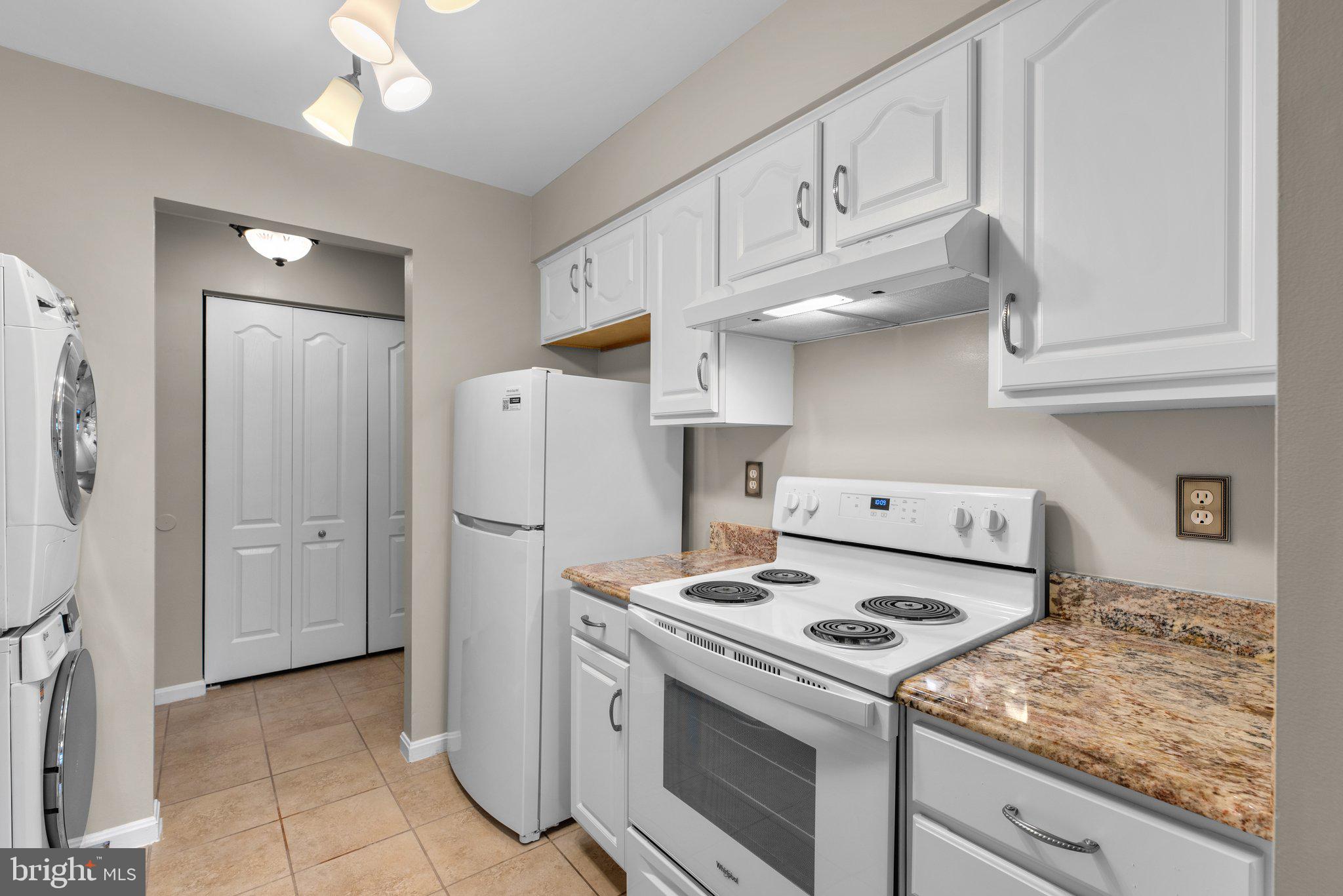 8489 Falls Run Road, Unit L Ellicott City, MD 21043 - Photo 19 of 36 Gallery Image 19