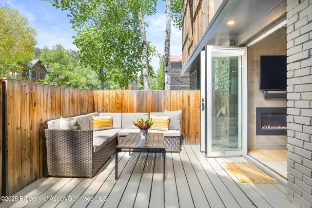 a view of deck with patio