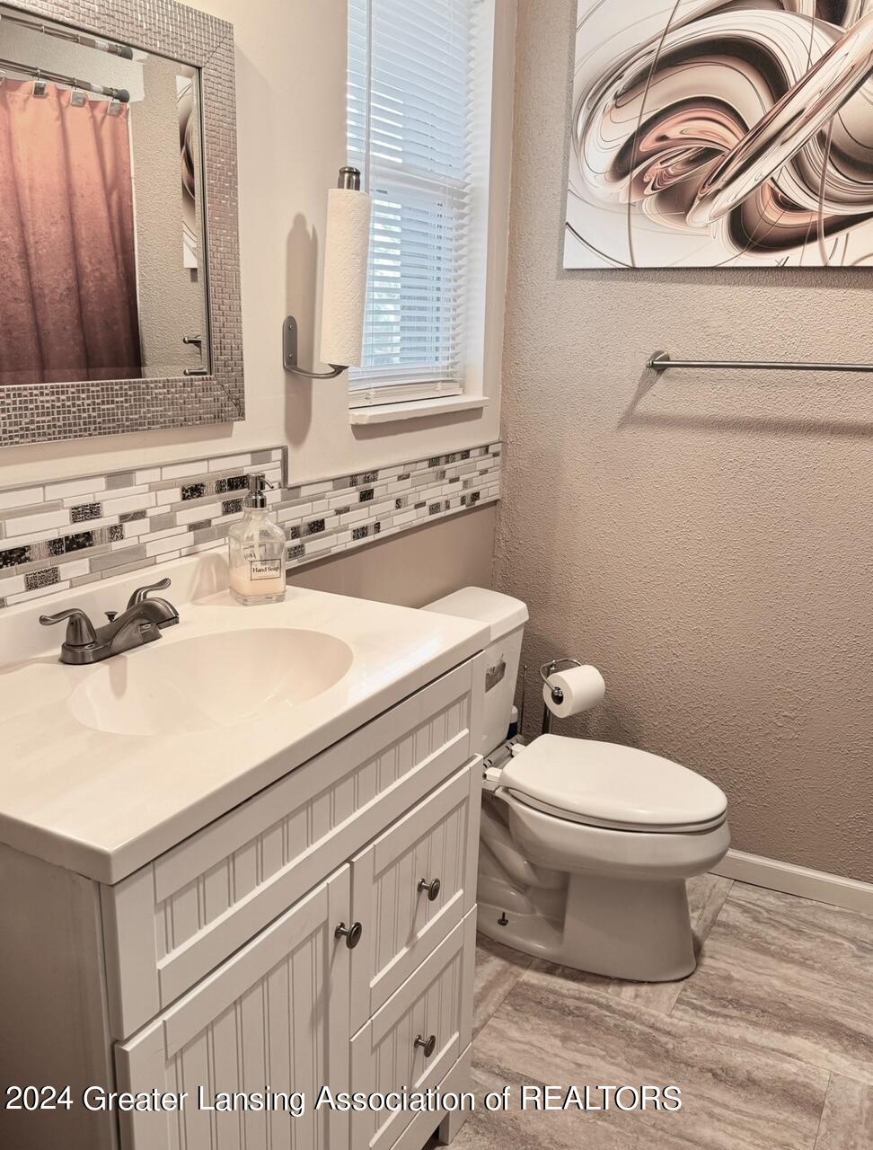 3211 Risdale Avenue Lansing, MI 48911 - Photo 14 of 17 IMG_2021