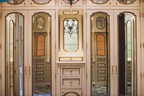 $23,500,000 | 7 Country Oak Lane, Alamo, CA 94507