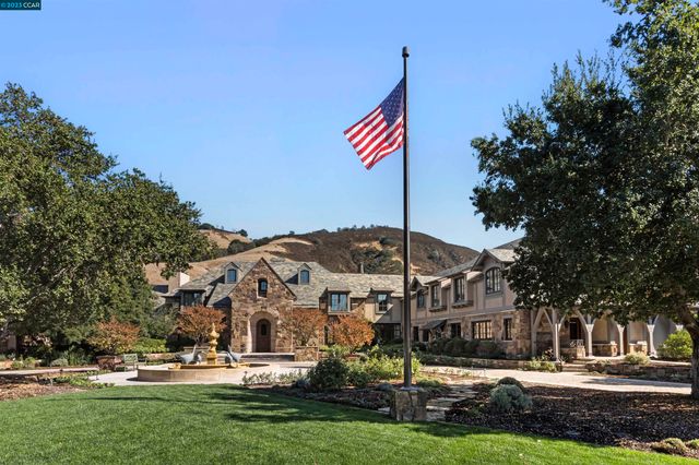 $23,500,000 | 7 Country Oak Lane, Alamo, CA 94507