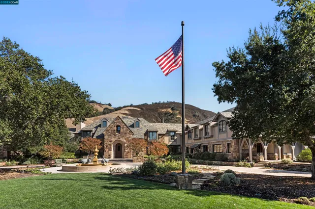 $23,500,000 | 7 Country Oak Lane, Alamo, CA 94507