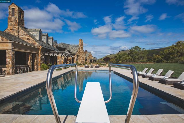 $23,500,000 | 7 Country Oak Lane, Alamo, CA 94507