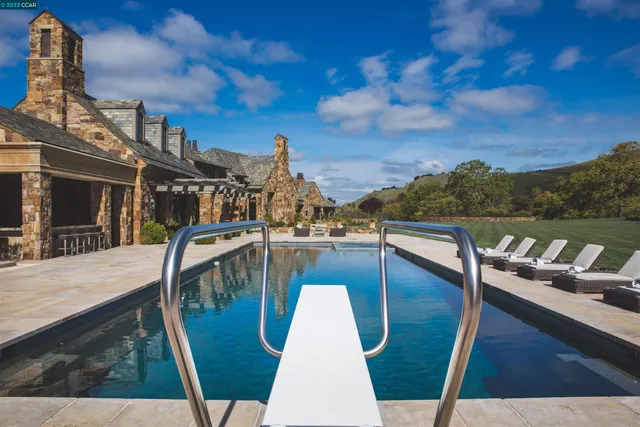 $23,500,000 | 7 Country Oak Lane, Alamo, CA 94507