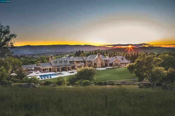 $23,500,000 | 7 Country Oak Lane, Alamo, CA 94507