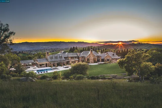 $23,500,000 | 7 Country Oak Lane, Alamo, CA 94507
