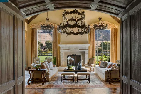 $23,500,000 | 7 Country Oak Lane, Alamo, CA 94507