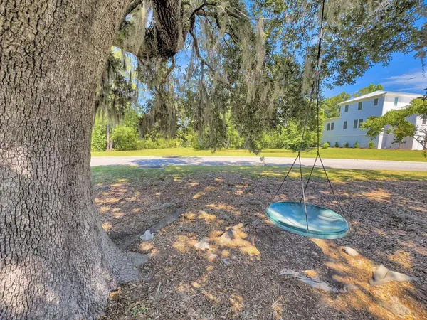 $1,200,000 | 133 Wando Reach Drive, Wando, SC 29492