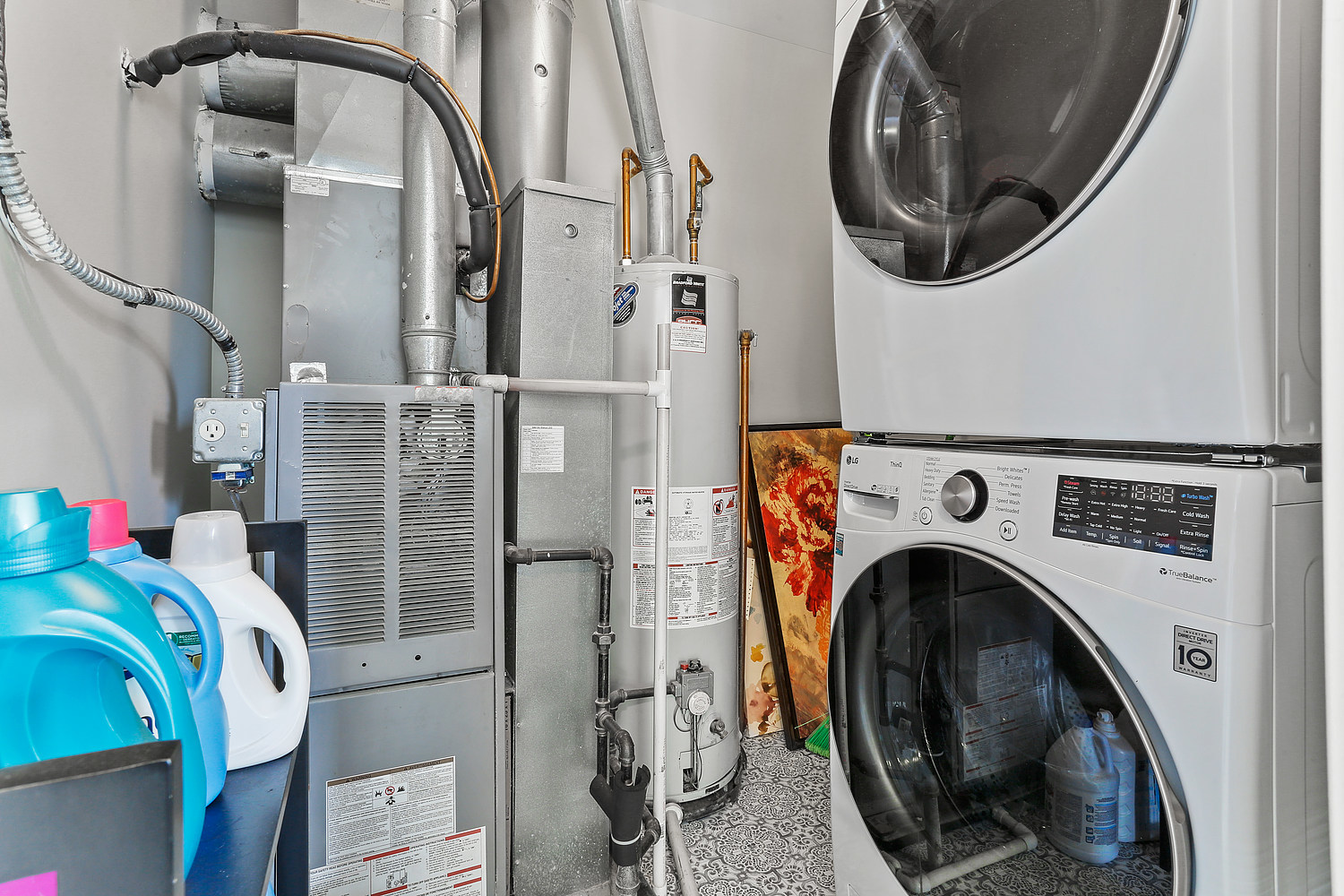 7007 Creekside Drive Plainfield, IL 60586 - Photo 16 of 21 a utility room with dryer and washer